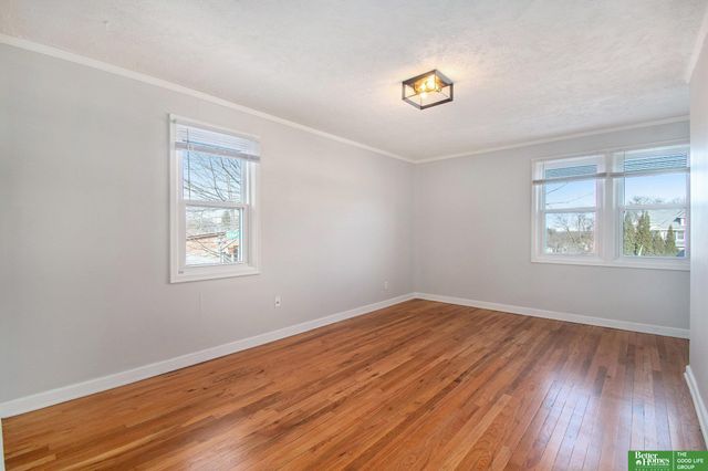 5519 NW Radial Highway, Omaha, NE 68104