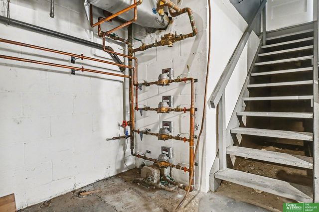 5519 NW Radial Highway, Omaha, NE 68104