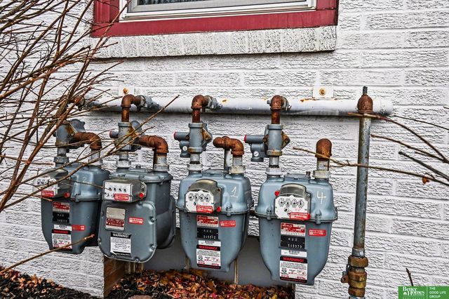 5519 NW Radial Highway, Omaha, NE 68104