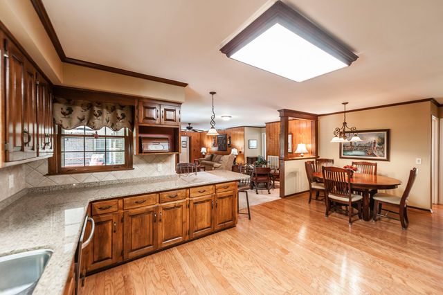 6372 Chickering Cir, Nashville, TN 37215