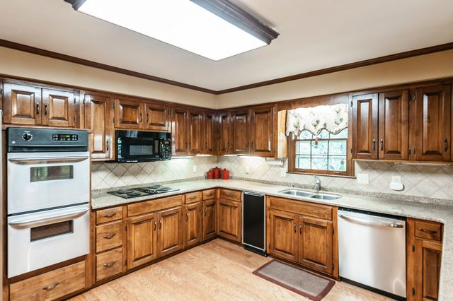 6372 Chickering Cir, Nashville, TN 37215