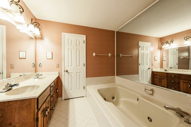 6372 Chickering Cir, Nashville, TN 37215