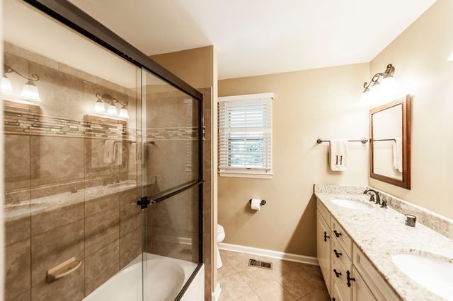 6372 Chickering Cir, Nashville, TN 37215