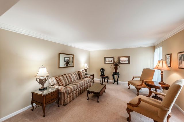 6372 Chickering Cir, Nashville, TN 37215