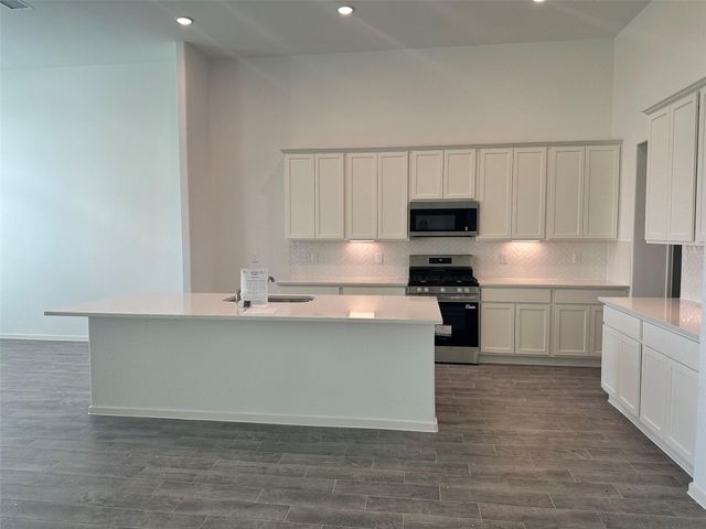 2510 Shallow Lake Lane, Iowa Colony, TX 77583
