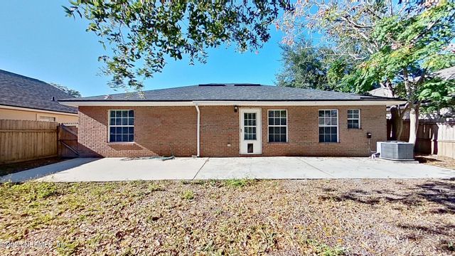 1639 SPRING BRANCH Drive W, Jacksonville, FL 32221
