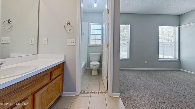 1639 SPRING BRANCH Drive W, Jacksonville, FL 32221