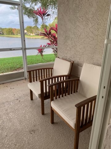 10667 Lake Shore Drive, Wellington, FL 33414