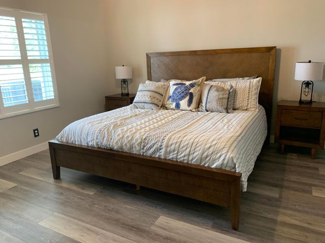 10667 Lake Shore Drive, Wellington, FL 33414