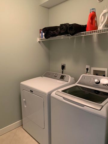 10667 Lake Shore Drive, Wellington, FL 33414