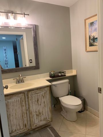 10667 Lake Shore Drive, Wellington, FL 33414