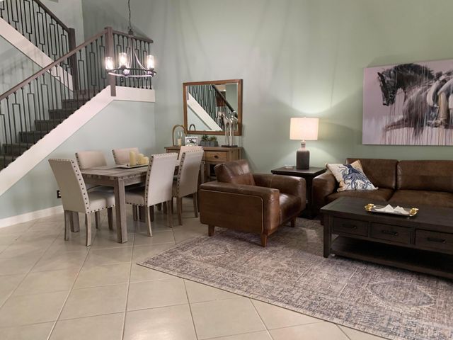 10667 Lake Shore Drive, Wellington, FL 33414