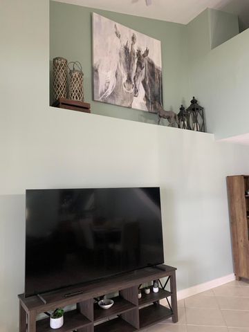 10667 Lake Shore Drive, Wellington, FL 33414