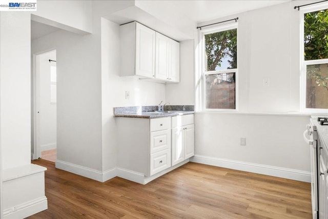184 A St, Hayward, CA 94541