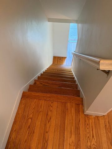 11 Brownell Cir 1, Worcester, MA 01602