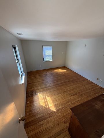 11 Brownell Cir 1, Worcester, MA 01602
