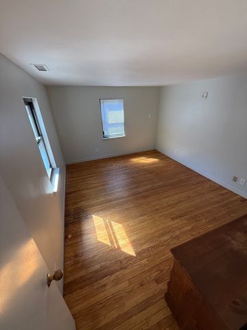 11 Brownell Cir 1, Worcester, MA 01602