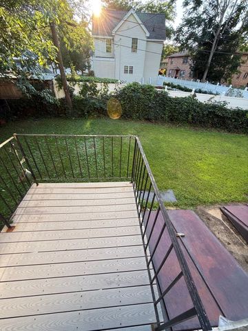 11 Brownell Cir 1, Worcester, MA 01602