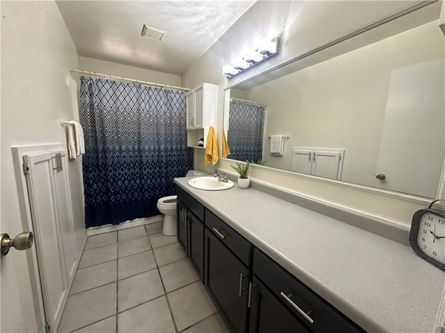 527 Steart St, Rockport, TX 78382