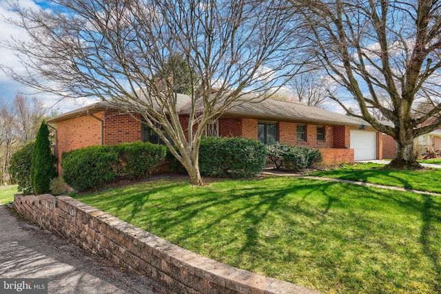 223 N 3RD ST, New Freedom, PA 17349