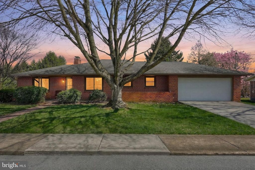 223 N 3RD ST, New Freedom, PA 17349