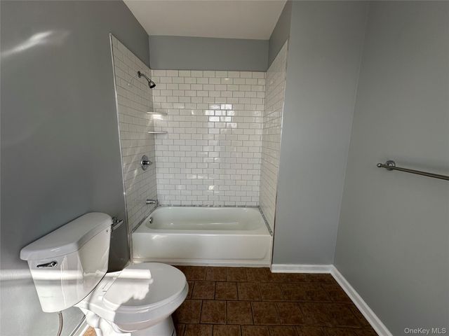 87 Broadway 2, Newburgh, NY 12550