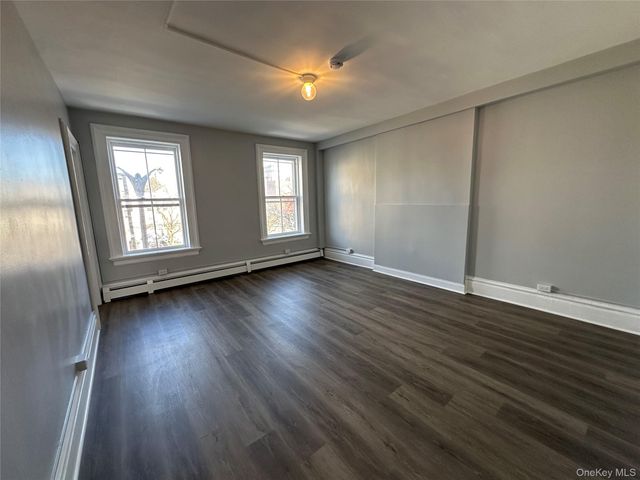 87 Broadway 2, Newburgh, NY 12550