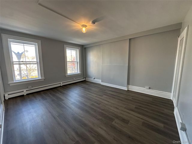 87 Broadway 2, Newburgh, NY 12550