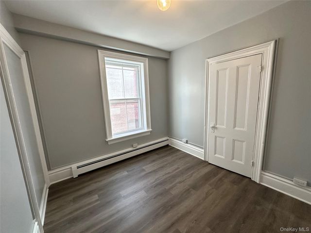 87 Broadway 2, Newburgh, NY 12550