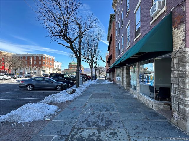 87 Broadway 2, Newburgh, NY 12550