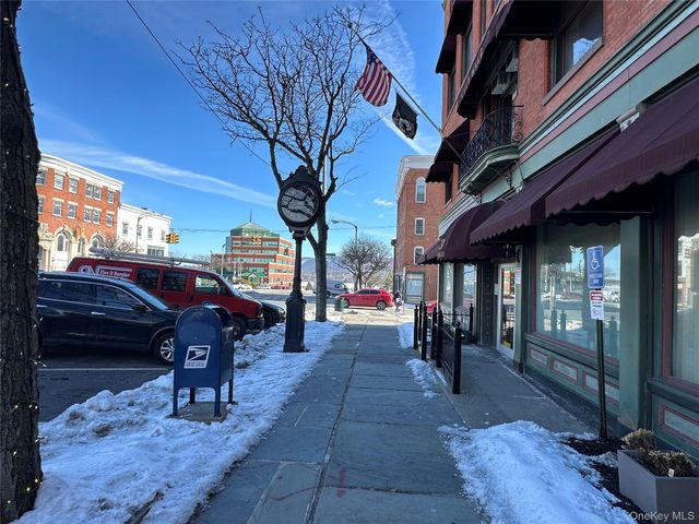 87 Broadway 2, Newburgh, NY 12550