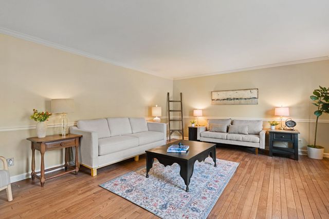 1220 38th Avenue Court, Rock Island, IL 61201