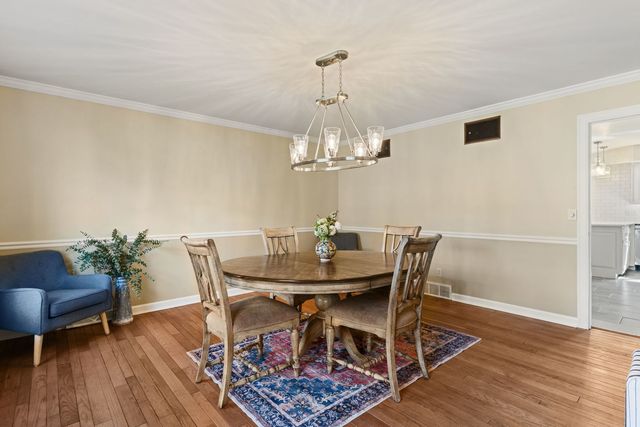 1220 38th Avenue Court, Rock Island, IL 61201