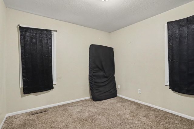 210 W Spaulding Avenue W, Battle Creek City, MI 49037
