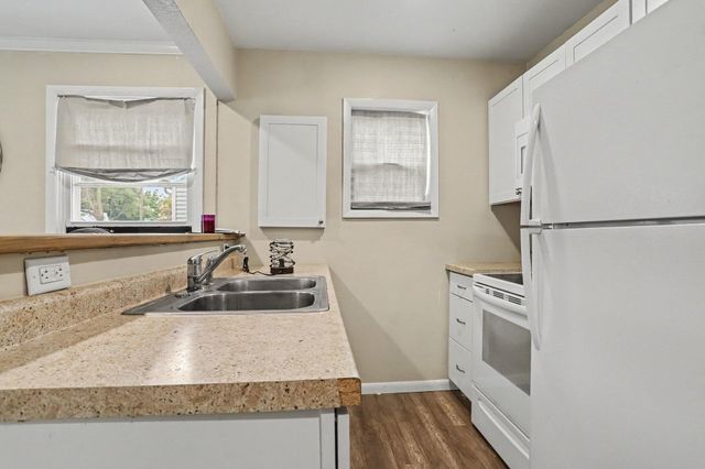 210 W Spaulding Avenue W, Battle Creek City, MI 49037