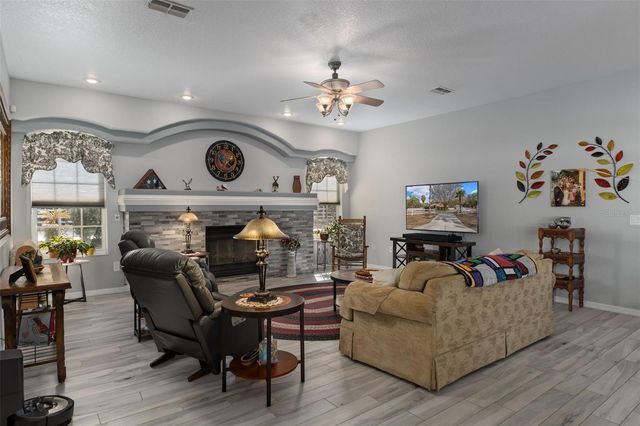 4444 HANSEN TRAIL, Brooksville, FL 34604