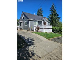 395 N. Folsom, Coquille, OR 97423