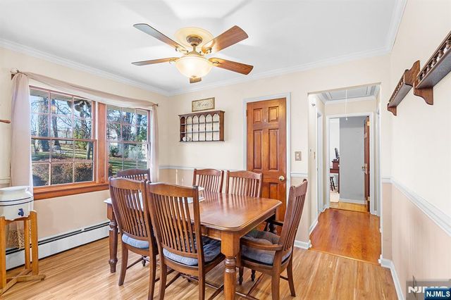 69 Hilltop Terrace, Bloomingdale, NJ 07403