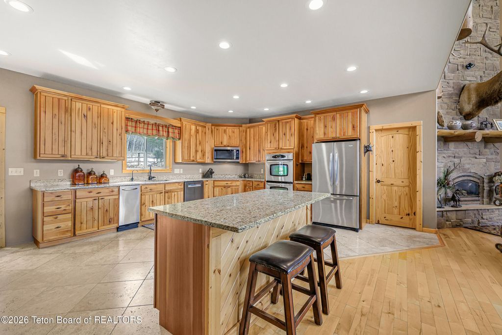 49 S DELL CREEK, Alpine, WY 83128 photo 18