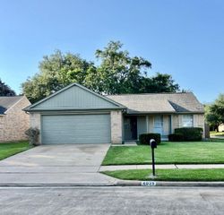 4039 Blacksmith Lane, Sugar Land, TX 77479