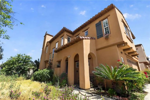 1350 S Towne, Pomona, CA 91766