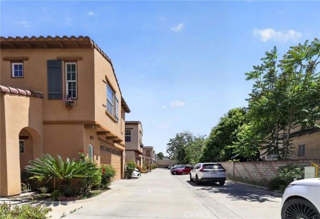 1350 S Towne, Pomona, CA 91766
