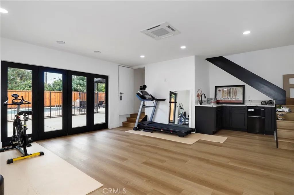 17052 Barneston, Granada Hills, CA 91344