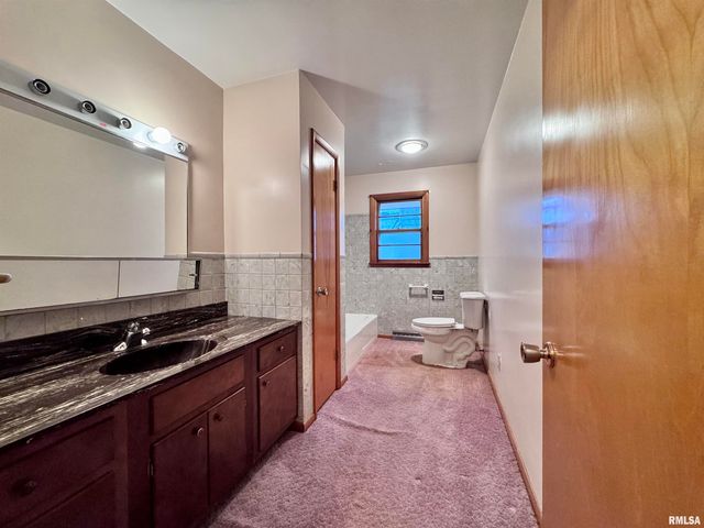 497 WALNUT Street, Bushnell, IL 61422