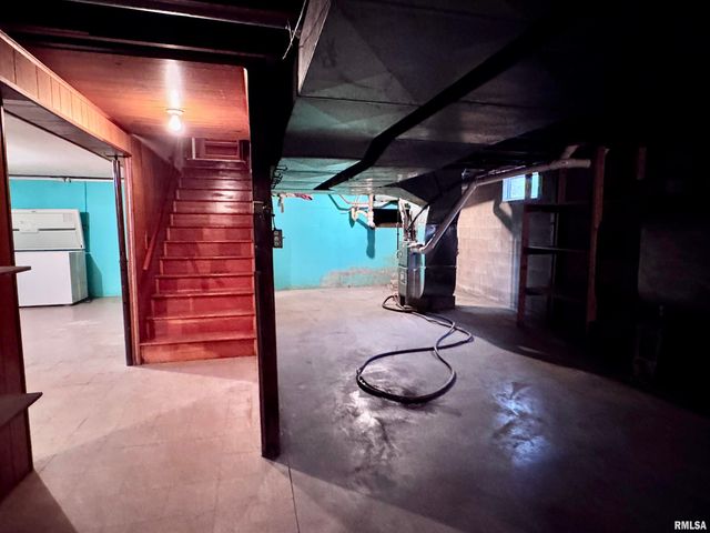 497 WALNUT Street, Bushnell, IL 61422