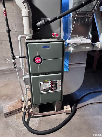 497 WALNUT Street, Bushnell, IL 61422