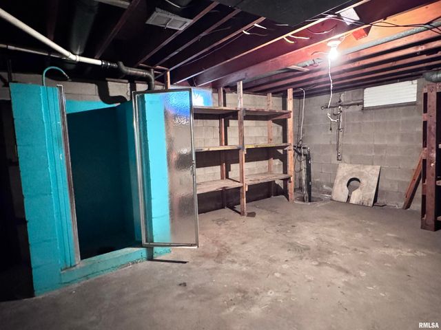 497 WALNUT Street, Bushnell, IL 61422