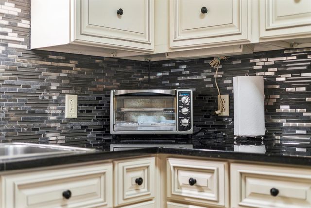 3 Valls Lane, Hot Springs Village, AR 71909