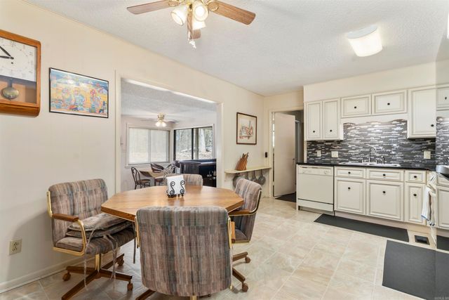 3 Valls Lane, Hot Springs Village, AR 71909