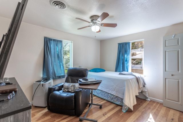 2521 Radio Lane, Redding, CA 96001